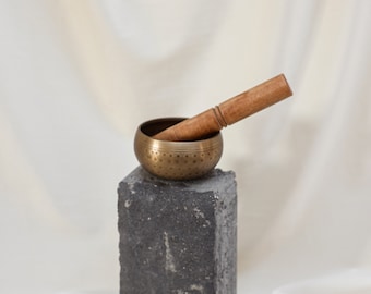 40 % OFF  Holiday Sale !!! Singing Bowl, Premium Tibetan Hand beaten sound bowl for  Meditation, Healing, yoga & Sound therapy