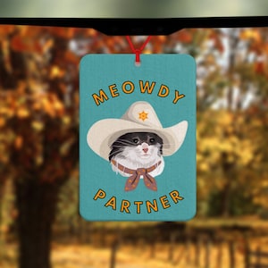 Désodorisant chat cowboy - assainisseur d'air pour voiture partenaire miaou - accessoire de voiture drôle - cadeau amusant - cadeau pour voiture - cadeau pour ami - yeehaw