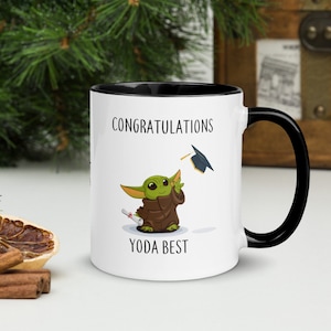 Mug de remise des diplômes 2025 - félicitations Yoda meilleur - cadeau étudiant - cadeau de remise des diplômes - meilleur étudiant Yoda - meilleur diplômé Yoda - promotion 2025