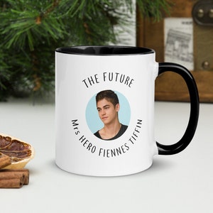 Zukünftige Mrs Hero Fiennes Tiffin Tasse - inspiriert von Hero Fiennes Tiffin - After-Schauspieler - Geschenk für sie - Fan-Tasse - Geschenk für Hero-Fan