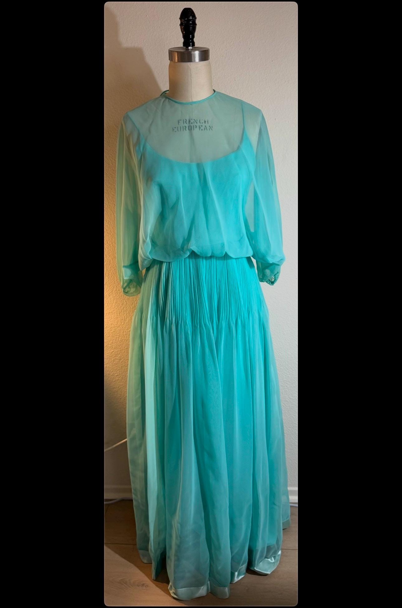 sachin and babi light blue dress How to Get the Grace Kelly Style main image 1