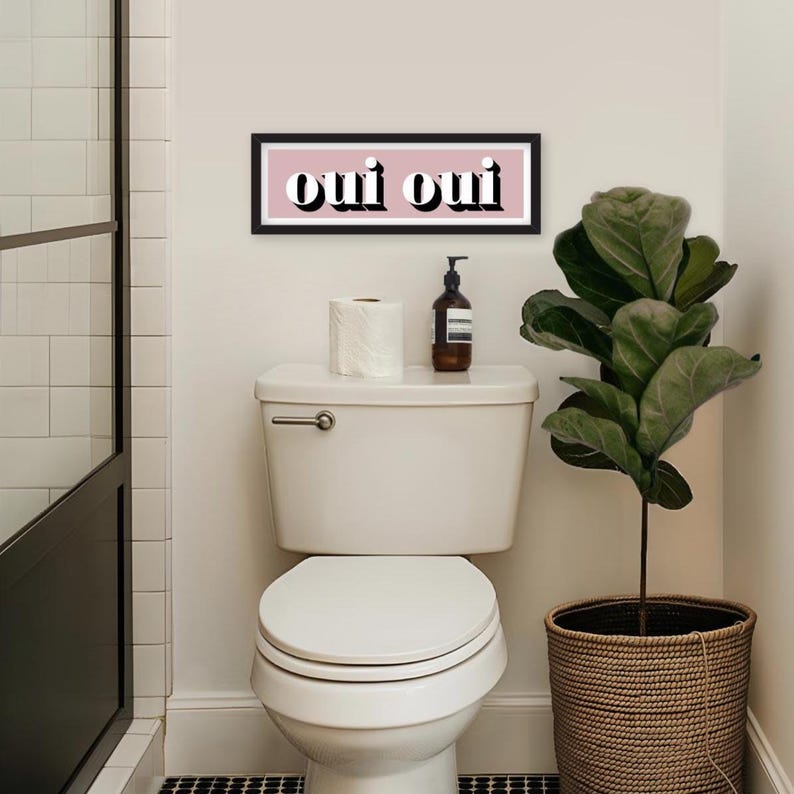 Oui Oui Druck, Gerahmter Oui Druck, Oui Oui Zeichen Druck, Französische Typografie Drucke, Französische Slogans, Badezimmer Drucke, Drucke für das Klo Dusky Pink