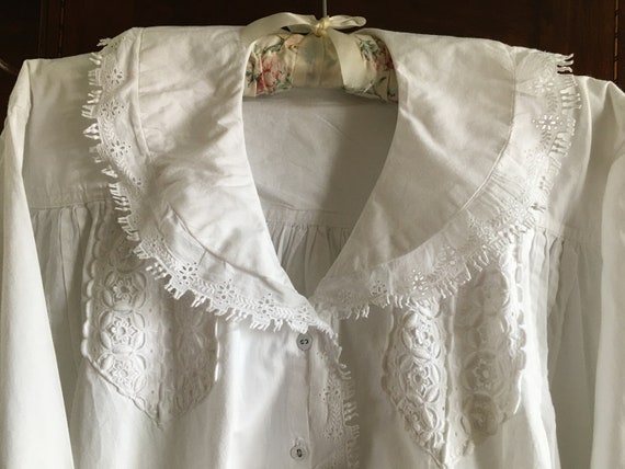 White Linen Victorian/ Edwardian Long Sleeved Nig… - image 3