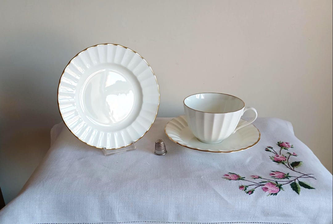Strathmore Pattern Royal Worcester China Vintage Tea Cup Saucer and Plate Strathmore ...