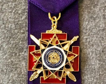 Scottish Rite 33rd Degree Inspector General Pocket Jewel (Purple Ribbon)