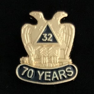 Scottish Rite 32nd Degree 70 Year Lapel Pin