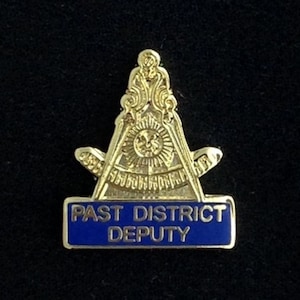 Masonic Past District Deputy Lapel Pin (Style #1)