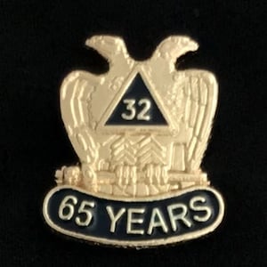 Scottish Rite 32nd Degree 65 Year Lapel Pin