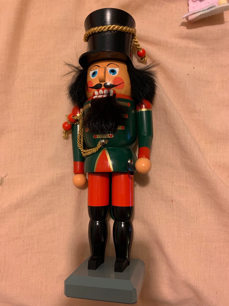 Authentic Handmade German Nutcracker de Erzgebirgische Etsy
