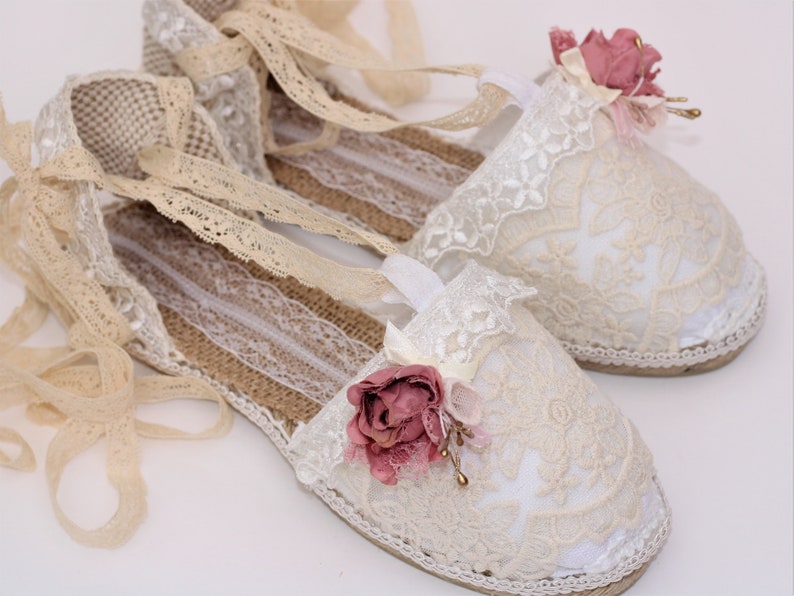 Boho Beach Wedding Beige Sandal is Artisan Wedding Shoe Espadrille With little flowers and stamens on the dusty pink. 