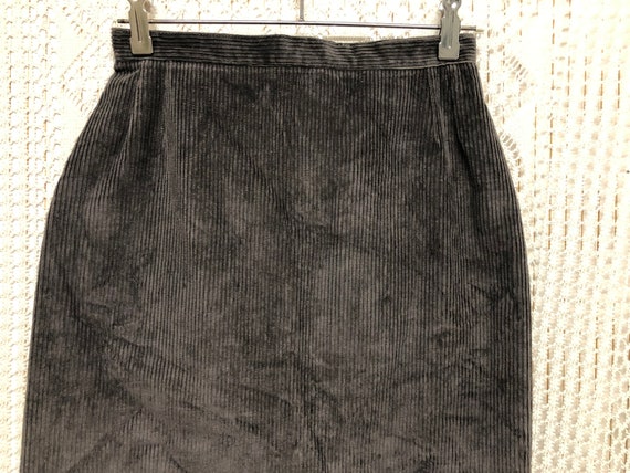 Women's Skirt Vintage Corduroy Ribbed Size 42 Wom… - image 3