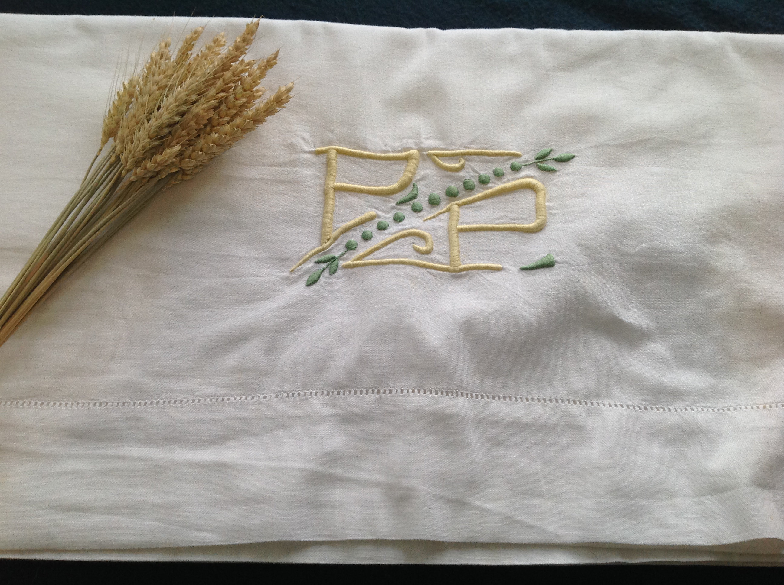 Grand drap Plat Brodé