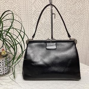 Damen-Handtasche im Vintage-Stil aus Leder im Kelly-Stil mit Verschluss