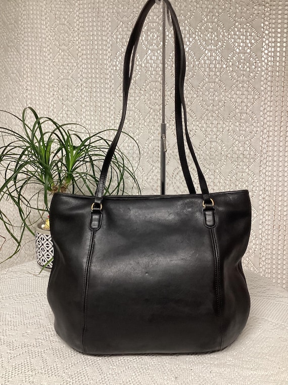 Coach Women's Vintage Leather Handbag Double Handle Coach 9998