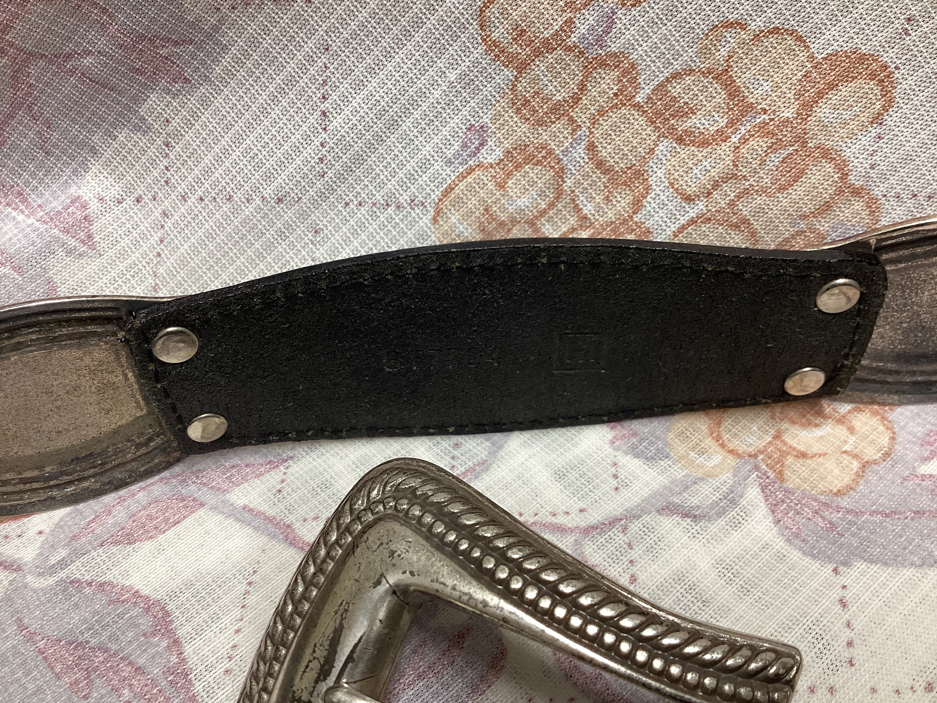 Vintage Fossil leather latch belt M WOMENS Vintage Fossil leather belt sz Sm BOHO | Mercari main image 2