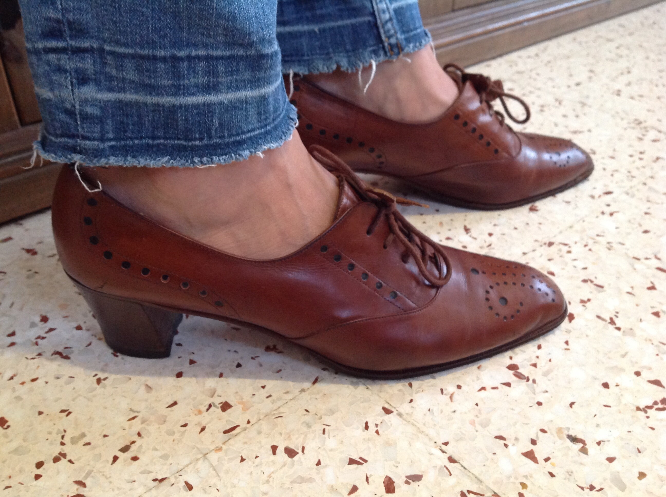 Escarpins Bally Tout Cuir Marron Bordeaux - Taille 38.5 - Occasion TBE