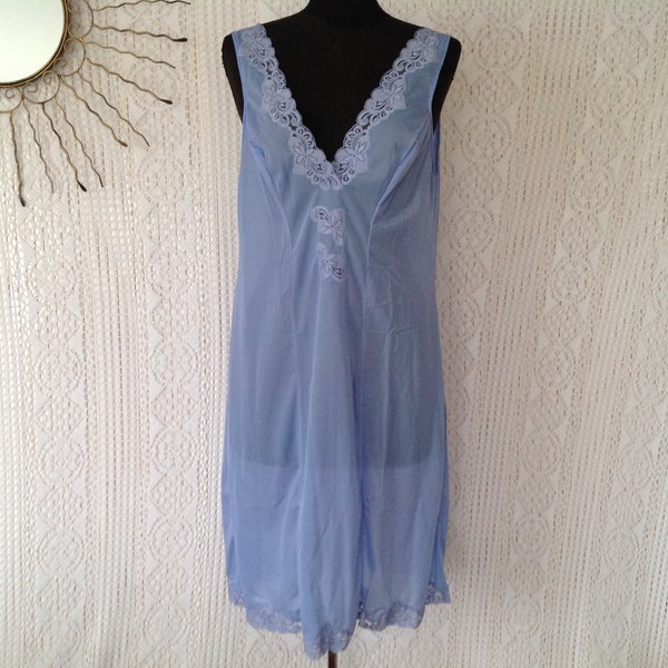 Nuisette Fond de Robe Vintage Taille 50 Nuisette Glamour Bleu Ciel