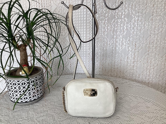 Michael Kors Sac à Main Femme Vintage en Cuir Blanc Sac à Bandoulière Minimaliste Chaîne et Cuir