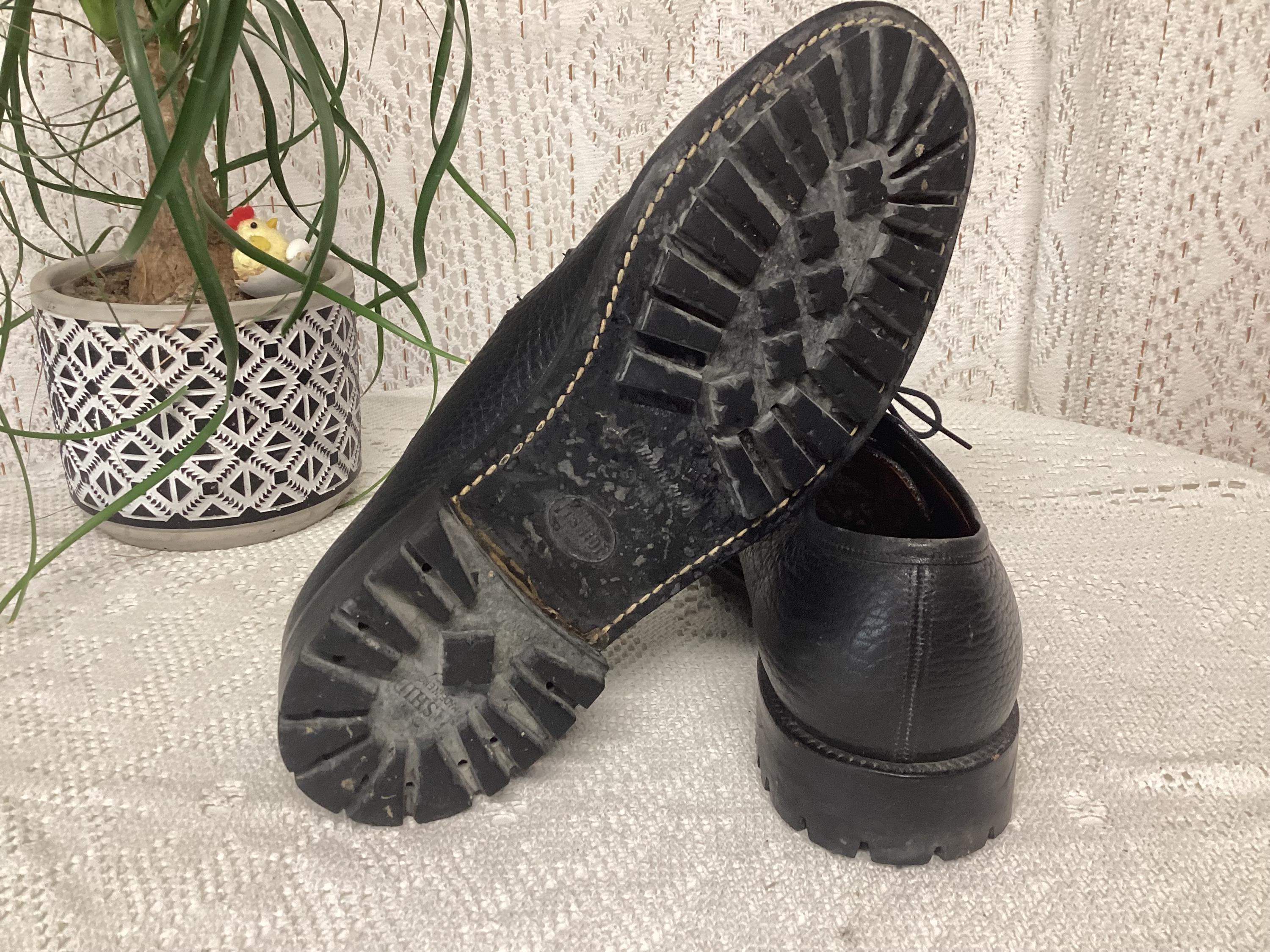 Vintage Grenson Footmaster Black Pebble Grain Leather Sole Loafers ENGLAND 7 40 Susanna | Womens Moccasin Loafers in Black Hi Shine Leather  main image 4