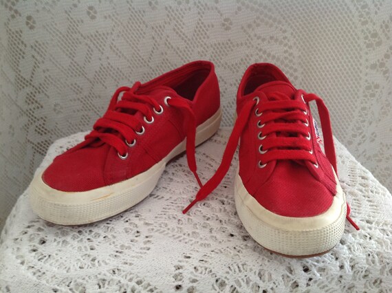 superga size 8