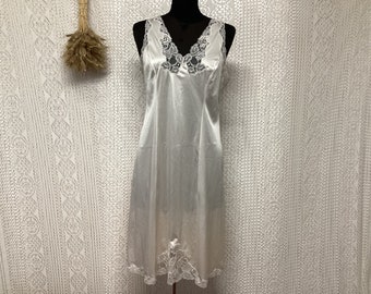 Nuisette Fond de Robe Transparent Vintage Taille 46 Artel Made in France