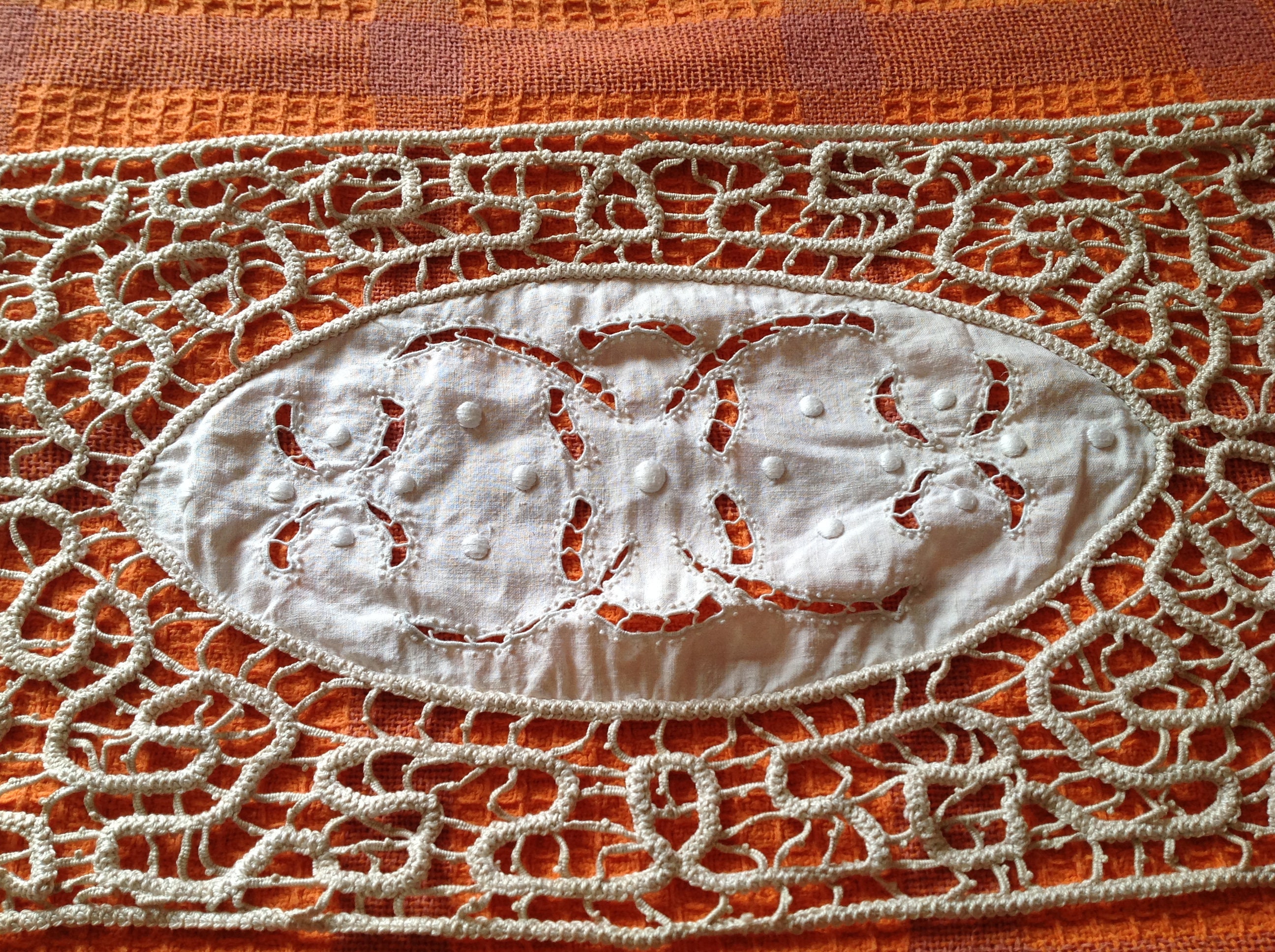 Chemin De Table Ancien 3m50 - Broderie Crochet Pour Nappe - Centre Dentelle