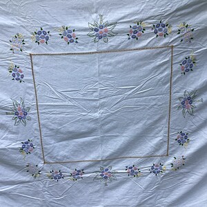 Stor rektangulär duk i bomullslinne, broderad öppen broderi, vintage blombroderi, antikt matbord