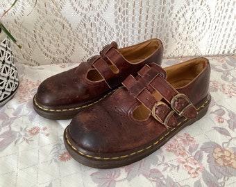 Scarpe in pelle vintage Dr Martens Taglia 3 (35,5) Scarpe con doppia fibbia realizzate in Inghilterra