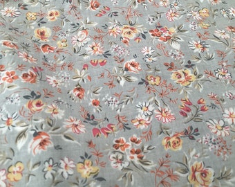 Vintage Cotton Fabric Remnant with Floral Pattern for Crafts