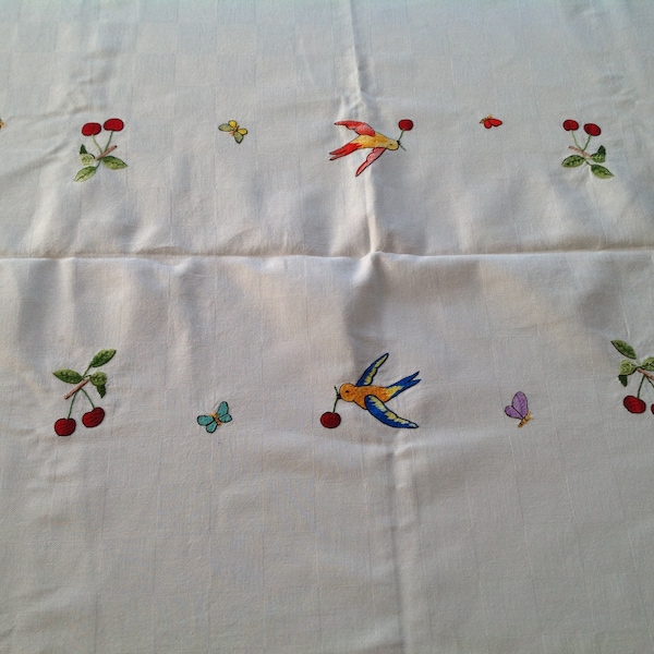 Nappe de Table Rectangulaire Vintage Brodée et 12 Serviettes de Table Papillons Cerises Oiseaux