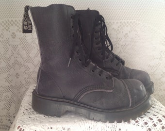 Vegetarian Shoes Padded Leather Boots Size 4 (37) High Top Lace-Up Shoes Gray Black Boots Made In England Aged Aspect