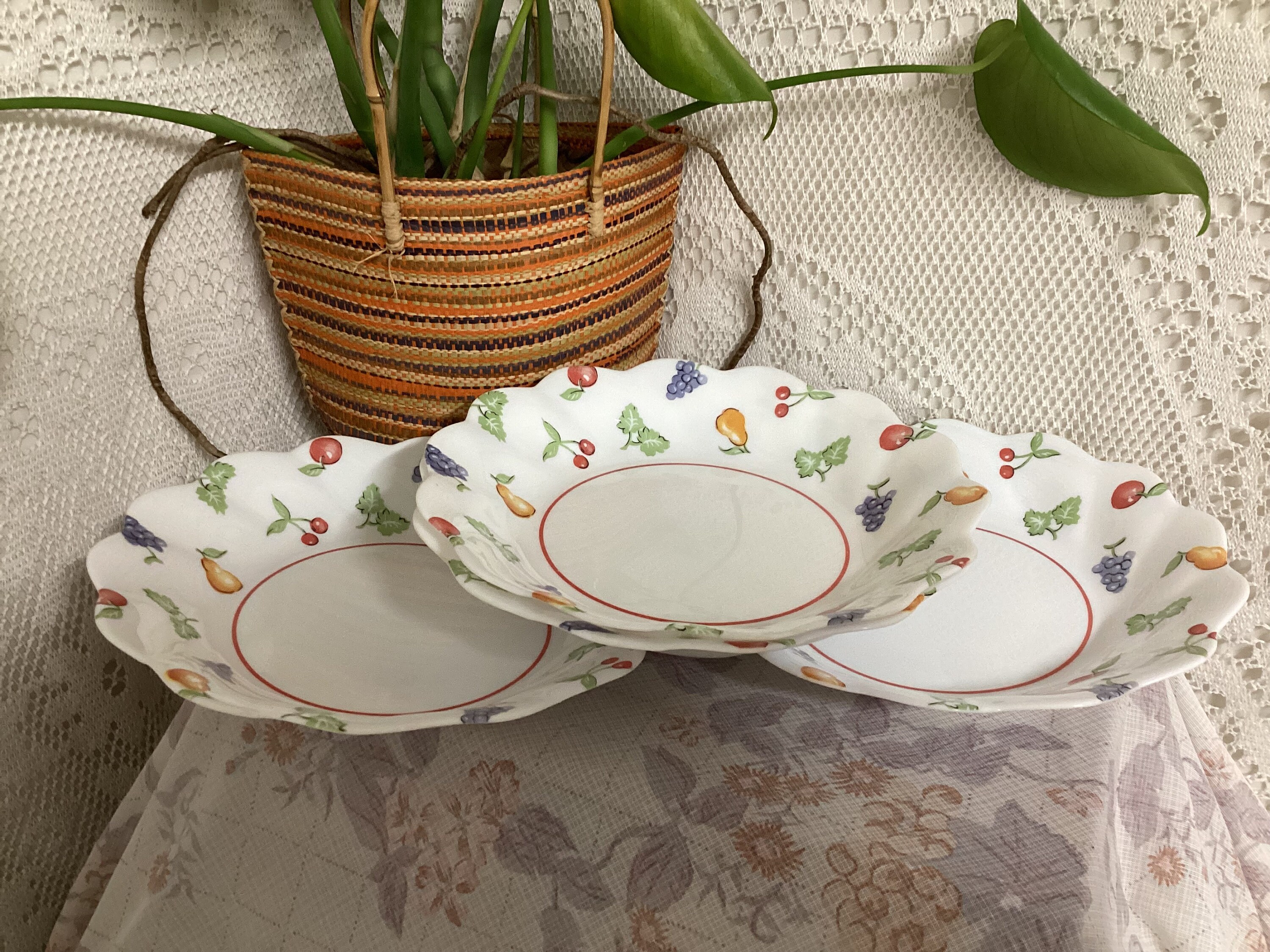 Arcopal France Four Vintage Soup Plates Soup Plates Fruit Decor