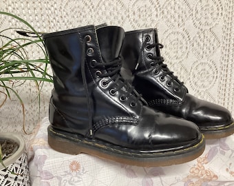 Dr Martens Black Leather Ankle Boots Size 4 Vintage Shoes Made in England