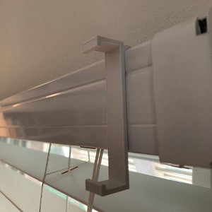 4 piece Window Blind Valence Clips for Norman, Wood and Faux Wood Valences 2, 2.5, 3, 3.5 inches: multiple colors and style clips available