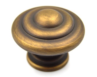 Perilla redonda de latón macizo para gabinete, hecha a mano: diseño atemporal y elegante en bronce antiguo, óxido negro y revestimiento de acero inoxidable para cualquier mueble.