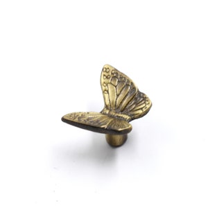 Butterfly-Shaped Drawer Knobs – Antique Bronze Coated Finish, Rustic Pull Handles for Dressers, Cabinets, and Doors, Handmade Solid Brass