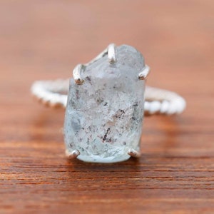 Raw Aquamarine Ring in 925 Sterling Silver, Silver Ring, Dainty Ring, Artisan Ring, Sterling Ring, Silver Ring, Rough, Uncut Stone, Gift Her