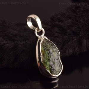 Raw Moldavite Pendant 925 Sterling Silver, Natural Tektite Crystal Necklace, Handmade Gemstone Jewelry Gift for Her, Czech Moldavite