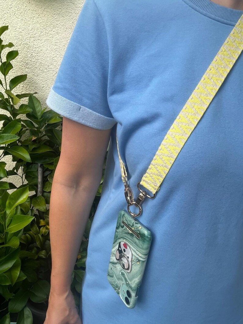 Handyband Zum Umhängen – 2er Set, Passend Für Alle Smartphones Mit Hülle, Elastisch & Ladekabeltauglich