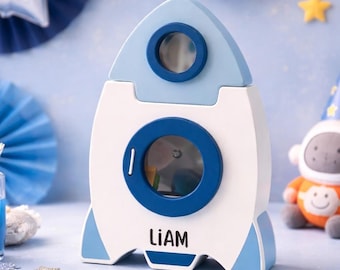 Juguete personalizado con forma de cohete: nombre grabado, regalo educativo para niños pequeños (de 1 a 3 años).