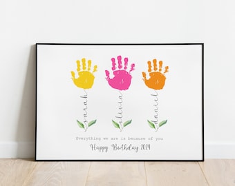 Personalized Mom handprint gift for Mother's Day or Birthday. Flower Handprint craft for kids. Printable handprint art for mimi, grandma