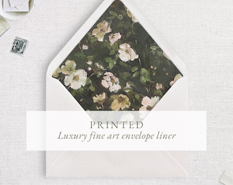Forro para sobre con estampado floral oscuro, inserto para sobre A7 de 5x7", diseño artístico, flores oscuras, incluye sobre y opción de montaje.