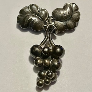 Georg Jensen sterling silver vintage Denmark Pin Brooch. Moonlight Grapes