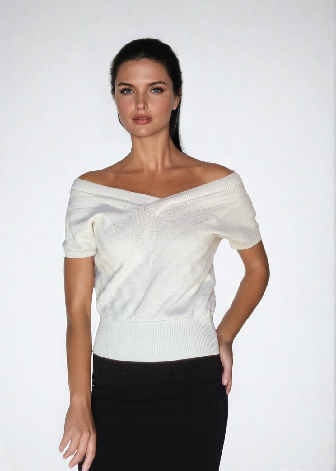 Marilyn Monroe V-neck Top off the Shoulder Sweater White