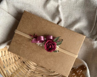 Bandeau de nylon floral Norah , fleurs séchées, artificielles (printemps, baptême, mariage, fête, shower, photo, bébé, fille, femme)