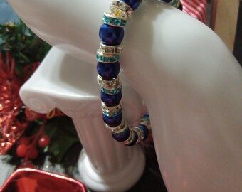 Blue and white with sparkles beaded bracelet.