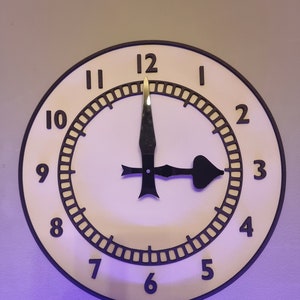 Reloj de madera con efecto 3D y extremo del reloj Arsenal