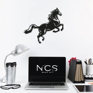 Horse wood wall art,Farmhouse Décor for Living Room and Entryway, Christmas gift idea, Horse wall decor