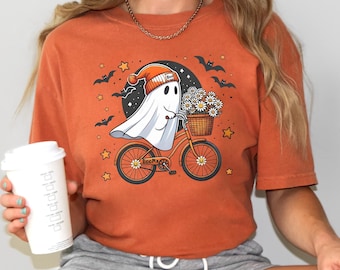 Comfort Colors® Cute Halloween Ghost Shirt, Halloween Women&#39;s Shirt, Fall Shirt, Halloween Party Shirt, Spooky Season Shirt, Autumn Shirt