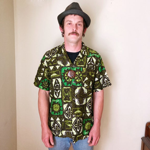 Vintage 1960’s Pomare Tahiti Hawaiian Shirt M